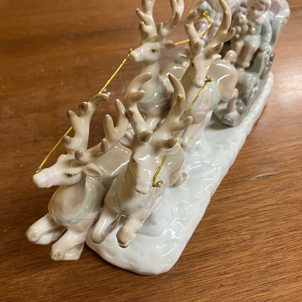 Russ Porcelain Santa Sleigh with Reindeer - Picture 2 of 9